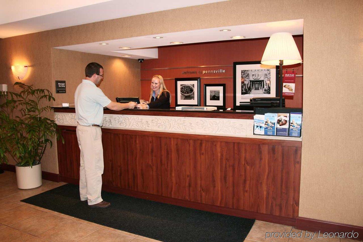 Hampton Inn Pennsville Beltér fotó